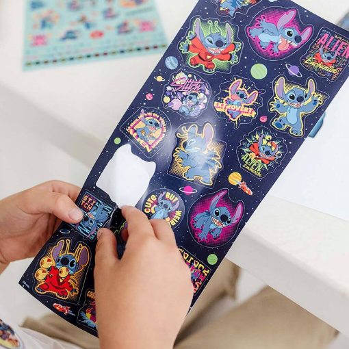 Set stickere Stitch cu 7 file abtibilduri, jocuri si fundaluri - imagine 5